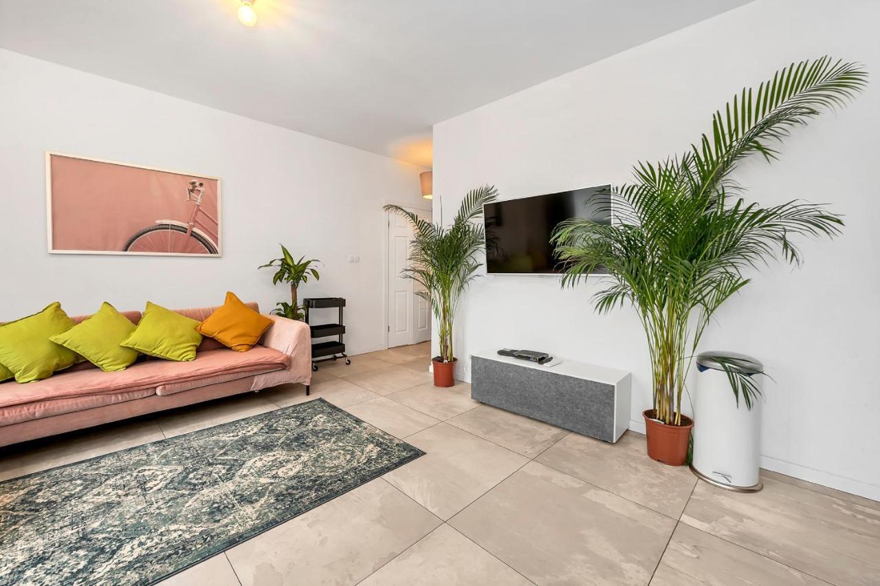 Lumina 4-Room Apart With Large Balcony Варшава Екстер'єр фото